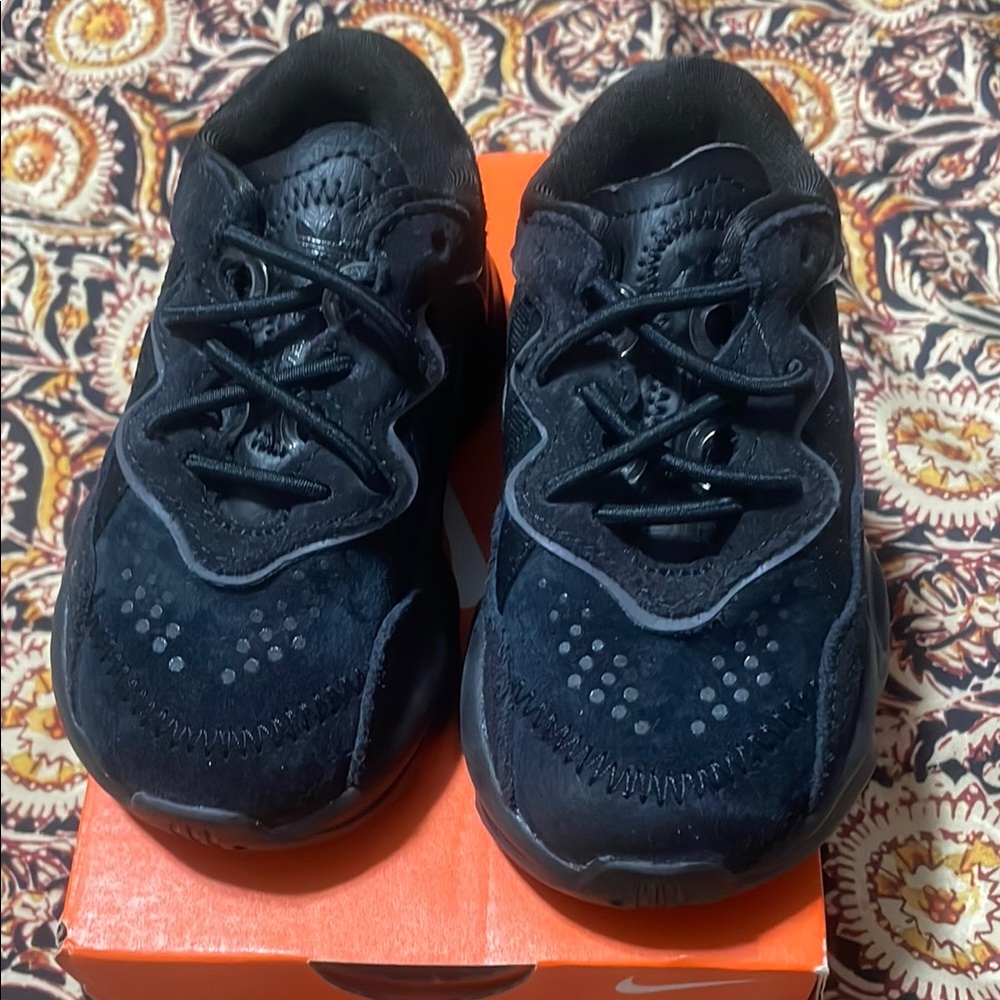 Adidas Black Performance Sneakers with Textured Design